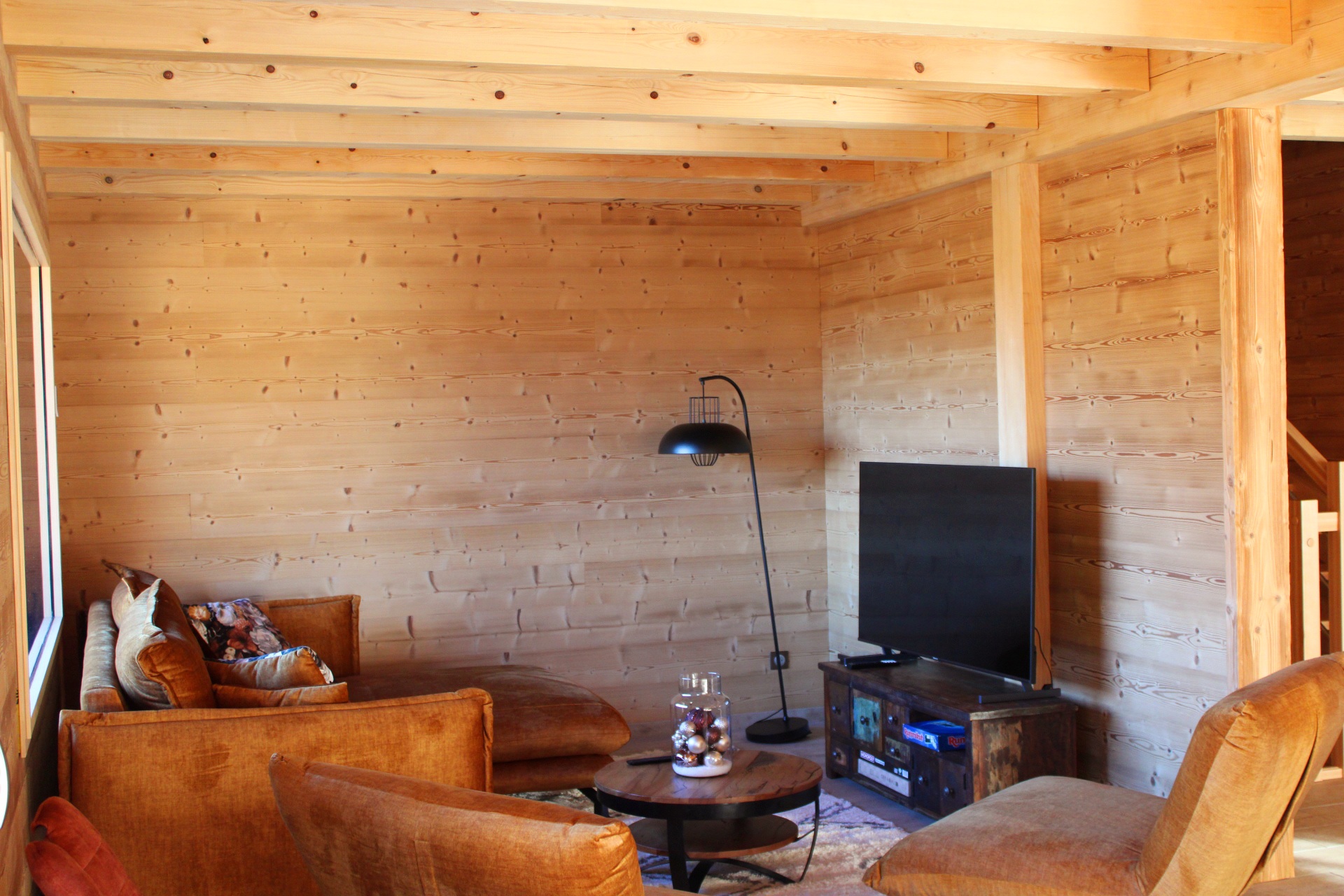 20240128112648_IMG_0429 | Chalet de l'Oseraie Salon et salle à manger Saint-Dié-des-Vosges 0